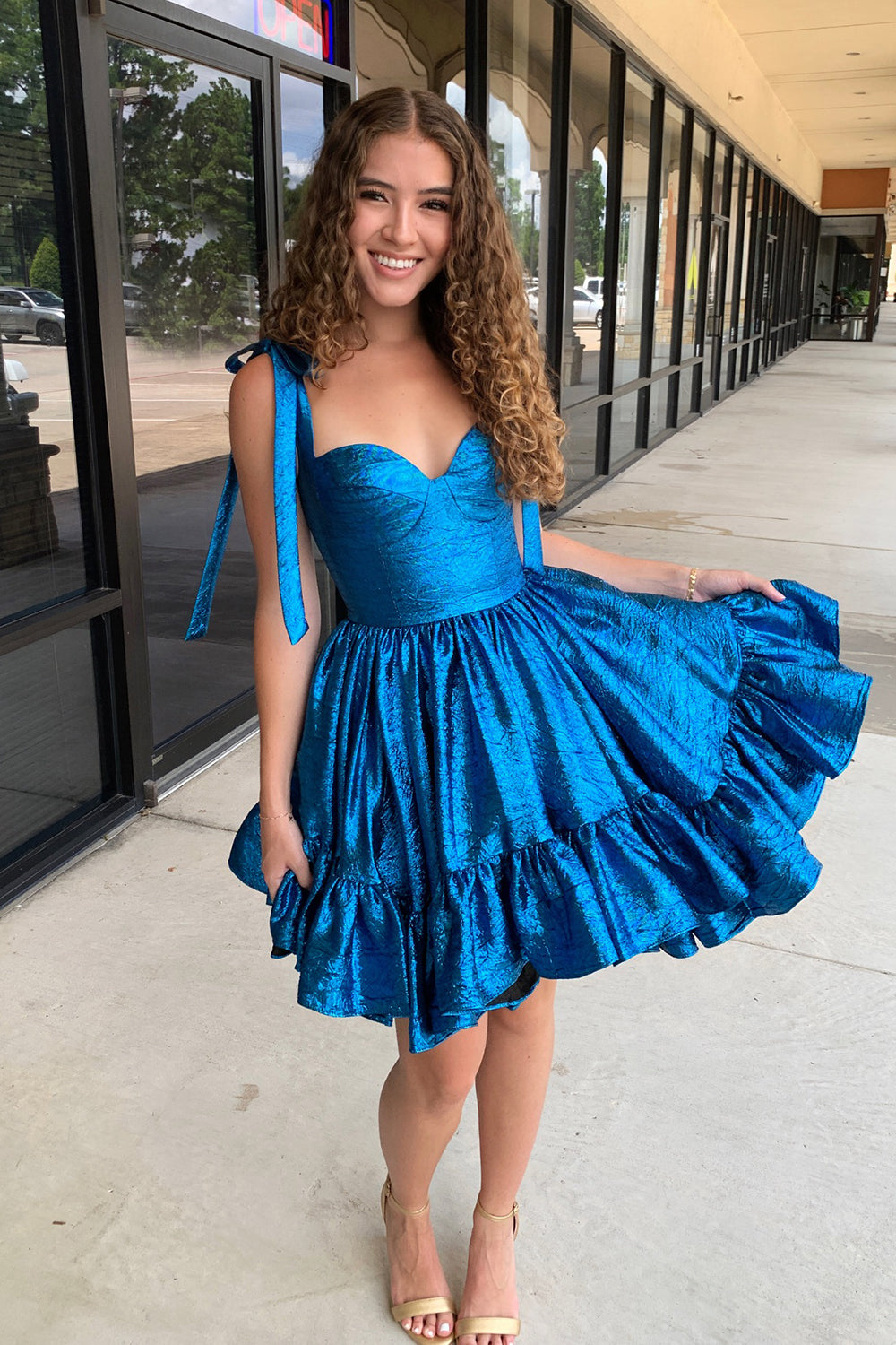 A Line Spaghetti Straps Blue Tiered Short Homecoming Dress with Bows