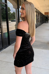 Sparkly Off the Shoulder Black Tight Short Homecoming Dress with Slit