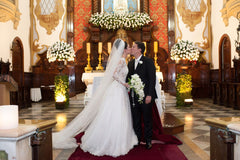 A-Line Elegant Long Sleeve Lace Bridal Gowns V-Neck Sweep Train Plus Size Wedding Dress