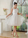 Vintage A-Line Tulle Polyester Scoop Sleeveless Off White Prom Dress With Sequined