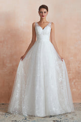 Affordable V-Neck Tulle Lace Long White Wedding Dress