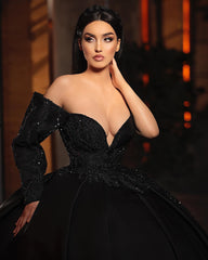 Alluring Ball Gown One-Sleeve Black Taffeta Lace Prom Dress Online