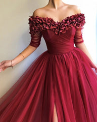 Bateau Elegant Flower Prom Dresses | Slit Tulle Elbow-sleeves Prom Dresses