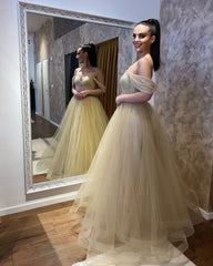 Champagne Sweetheart Off-the-Shoulder Tulle Ball Gowns Wedding Dresses