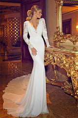 Chapel Train V-Neck Mermaid Wedding Dress Long Sleeve Applique Open Back Bridal Gowns