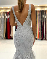 Charming Grey Sleeveless Mermaid Prom Dress V-Neck Tulle Lace Evening Wear Gown