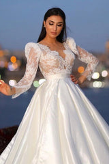 Chic Long Sleeves V-neck Satin Bridal Gowns with Lace