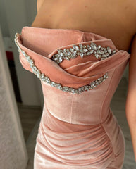 Chic Mermaid Modern Sleeveless Crystal Prom Dresses With Split