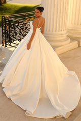 Chic Spaghetti-Straps Sleeveless Ball Gown Bridal Dress