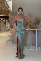 Chic Stinning Sleeveless Column Prom Dress Beadings