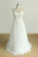 Chic Sweetheart Lace Wedding Dress | A-line White Tulle Bridal Gowns