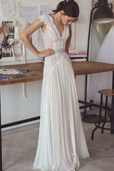 Chiffon Crystal Glamorous Lace Cap-Sleeve Lace Long Wedding Dress