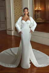 Elegant Long Mermaid Sweetheart Long Sleeves Beading Bridal Dress With Train