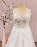 Elegant Tulle Lace V Neck Sleeveless Zipper A-Line Wedding Dresses