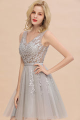 Elegant V-Neck Sleeveless Short Prom Dress | Mini Homecoming Dress With Lace Appliques