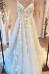 Elegant White V Neck Spaghetti Straps A-Line Wedding Dresses With Lace