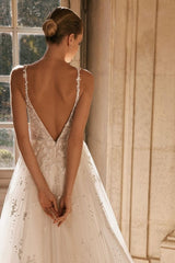 Fabulous Spaghetti-Straps Sleeveless Long Lace Bridal Dress