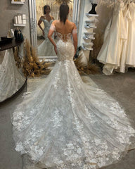 Fabulous Sweetheart Sleeveless Off-The-Shoulder Lace Bridal Dress