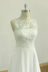 Glamorous Jewel Sleeveless Appliques Wedding Dress | Lace White Chiffon Bridal Gowns