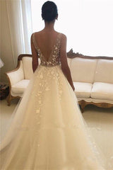 Glamorous V-Neck Tulle Wedding Dresses Sleeveless 3D Floral Lace Bridal Dress