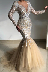 Gorgeous Long V-neck Mermaid Sequins Evening Dresses with Long Sleeves