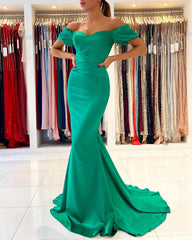 Gorgeous Off The Shoulder Green Lace Ruffles Mermaid Prom Dresses