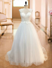 Gorgeous Sleeveless Tulle A-Line Ruffles Wedding Dresses With Lace