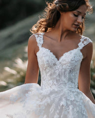 Gorgeous Sweetheart White Tulle Lace Backless A-Line Wedding Dresses