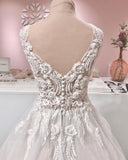 Gorgeous Tulle Ruffles V Neck Wedding Dresses With Lace Appliques