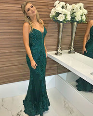 Green Spaghetti-Straps Mermaid Evening Gown | Sleeveless Beaded Appliques Prom Dress