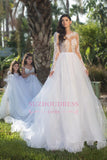 Lace Appliques Long Sleeve Wedding Dresses Modest Tulle A-line Wedding Dress