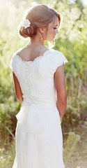 Latest Simple V-Neck White Lace Wedding Gowns Chiffon Short Sleeve Plus Size Bridal Dress