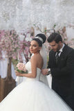 Latest Sweetheart Crystal Wedding Dress with Beadings Tulle Custom Made Ball Gown Princess Dress