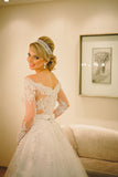 Long Sleeve Off-the-shoulder Wedding Dress Lace Tulle Bridal Gowns with Pearls