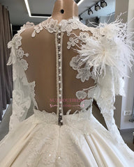 Long-Sleeves Brilliant High-Neck Appliques Flowers Feather Wedding Dresses