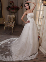 Princess A-Line Strapless Wedding Dress Scalloped-Edge Satin Tulle Sleeveless Bridal Gowns with Chapel Train