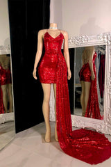 Saxy Spaghetti Strap Sleeveless Mini Prom Dress With Train