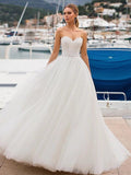 Sexy Ball Gown Wedding Dresses Strapless Bridal Gowns Lace Tulle Strapless Plus Size Bridal Gowns with Sweep Train