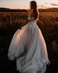 Sexy Off-the-shoulder sleeveless Tulle Wedding Dress with Lace