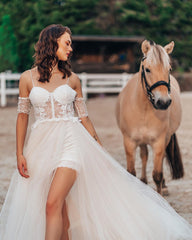 Sexy Spaghetti Straps Tulle Lace White Beach A-Line Wedding Dresses