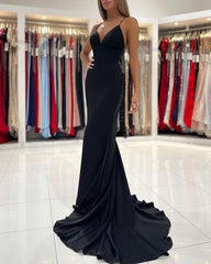 Simple Spaghetti Straps Black V-neck Backless Long Prom Dresses