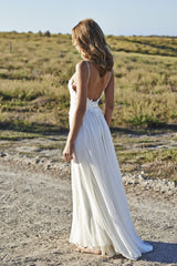 Spaghetti Straps Beach Wedding Dresses  V-neck Open Back Chiffon Bridal Gown BO7255