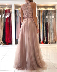 Stunning Halter Lace Appliques Tulle Aline Evening Maxi Dress