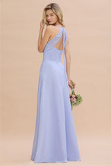 Stunning Halter Sleeveless V-Neck Long Elegant Bridesmaid Dress