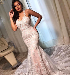 Stunning Mermaid Wedding Dress Floral Lace Appliques