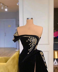 Stunning Strapless Split Front A-line Prom Dress With Beading