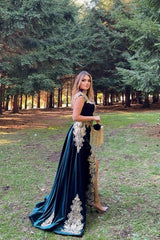 Stunning Velvet Evening Gown Sleeveless Gold Appliques Formal Dress with Detachable Train Side Slit