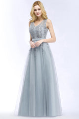 Stylish V-neck Tulle Lace Long Evening Dress in Stock