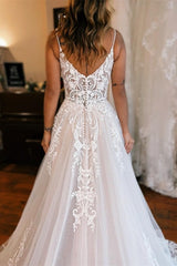 Suzhoufashion Charming Long White A-line Spaghetti Straps Lace Sleeveless Wedding dresses With Slit