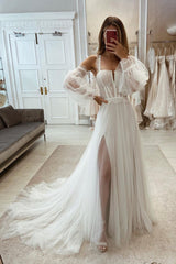 Suzhoufashion Gorgeous Tull Lace Split Bridal Dresses With Sleeves